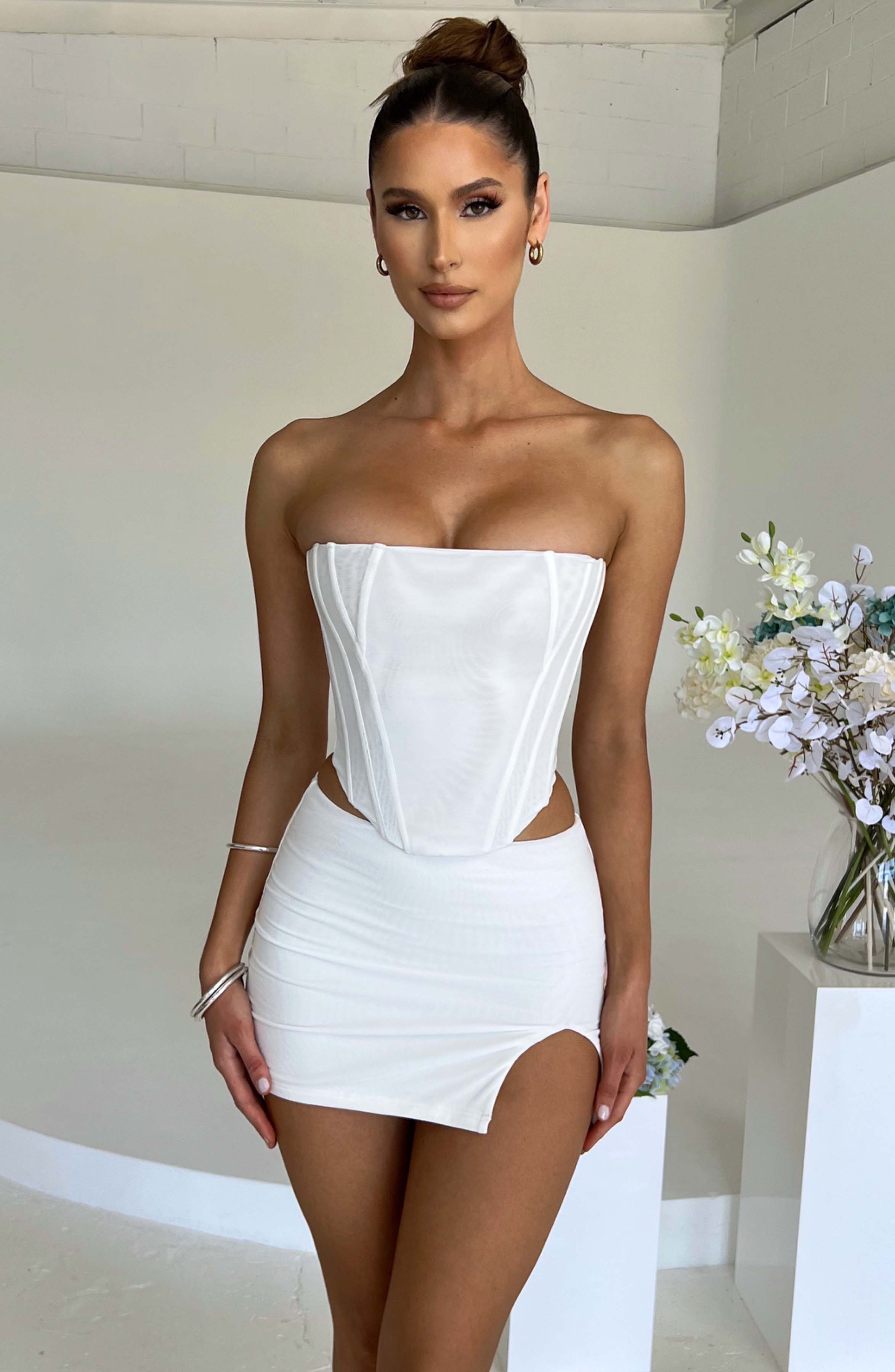 Alina Mini Skirt - White - Napalia