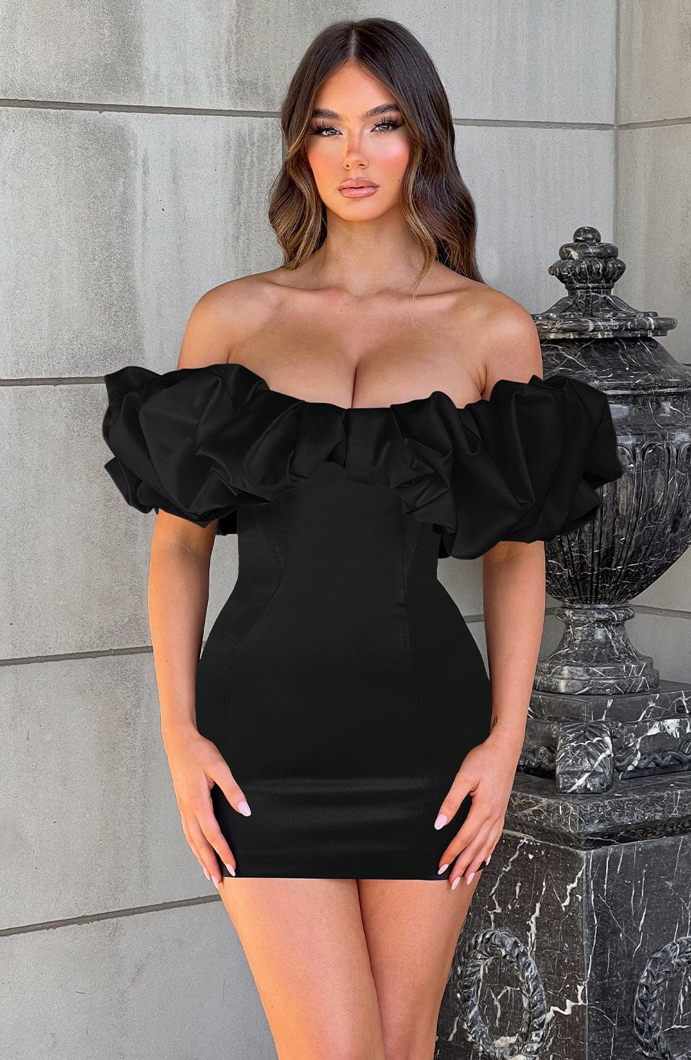 Allie Mini Dress - Black - Napalia