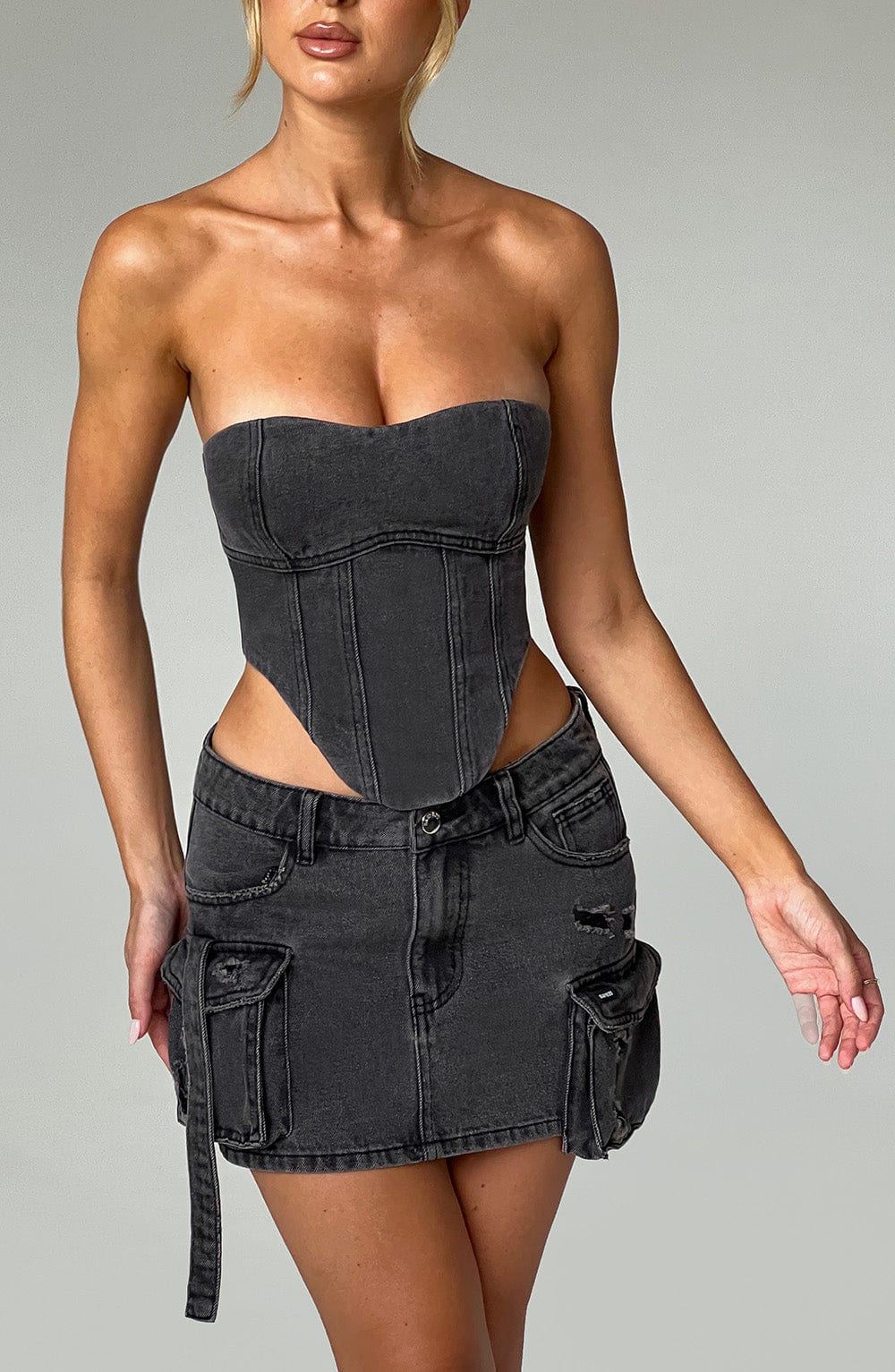 Billie Mini Skirt - Black Wash - Napalia