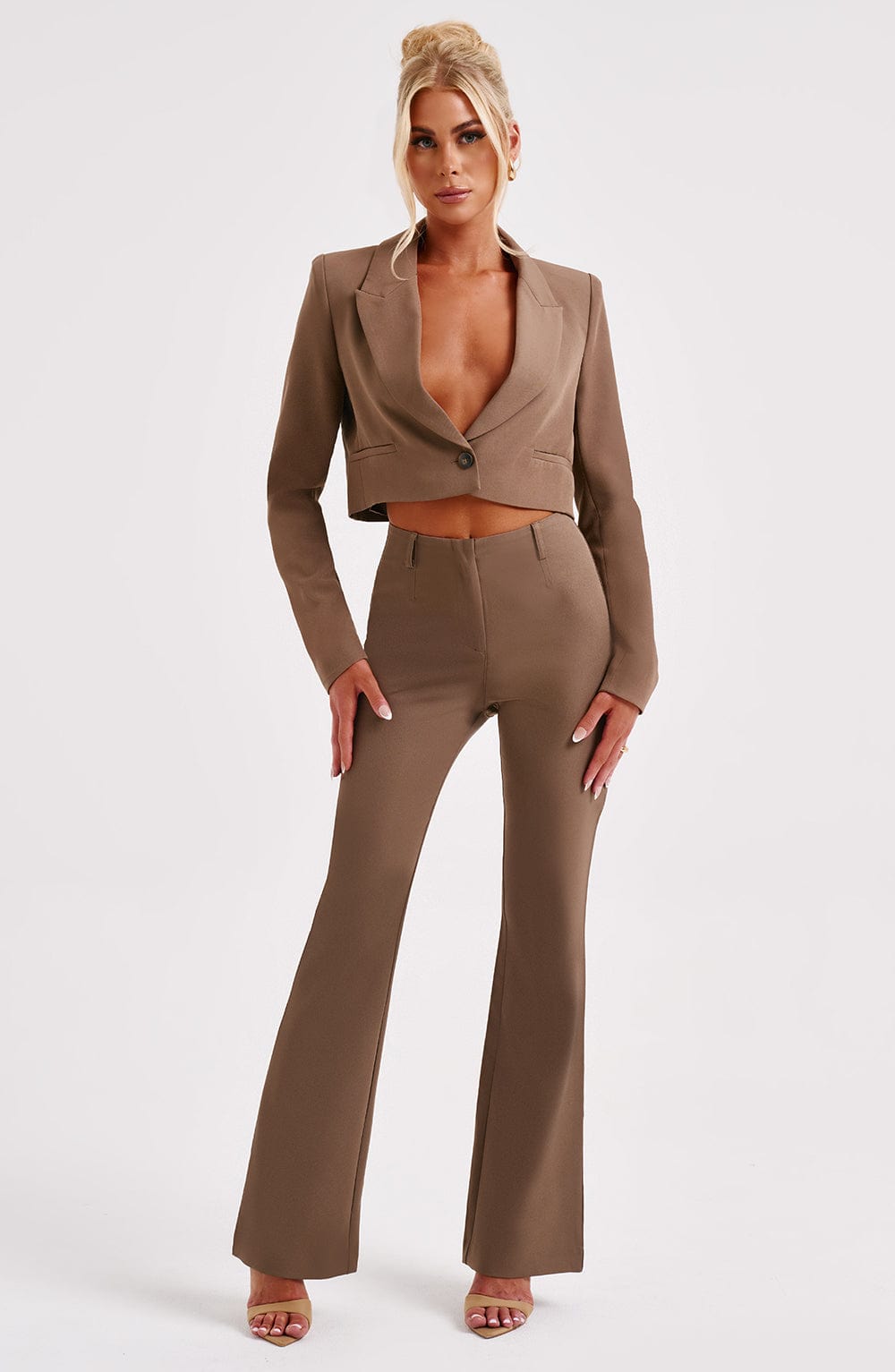 Darci Cropped Blazer - Mocha - Napalia