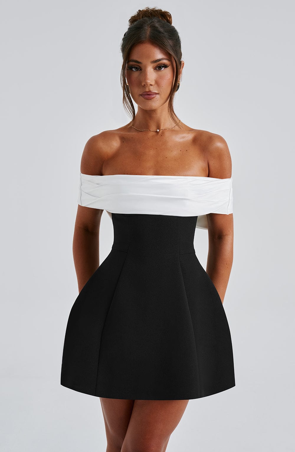 Delta Mini Dress - Black/White - Napalia
