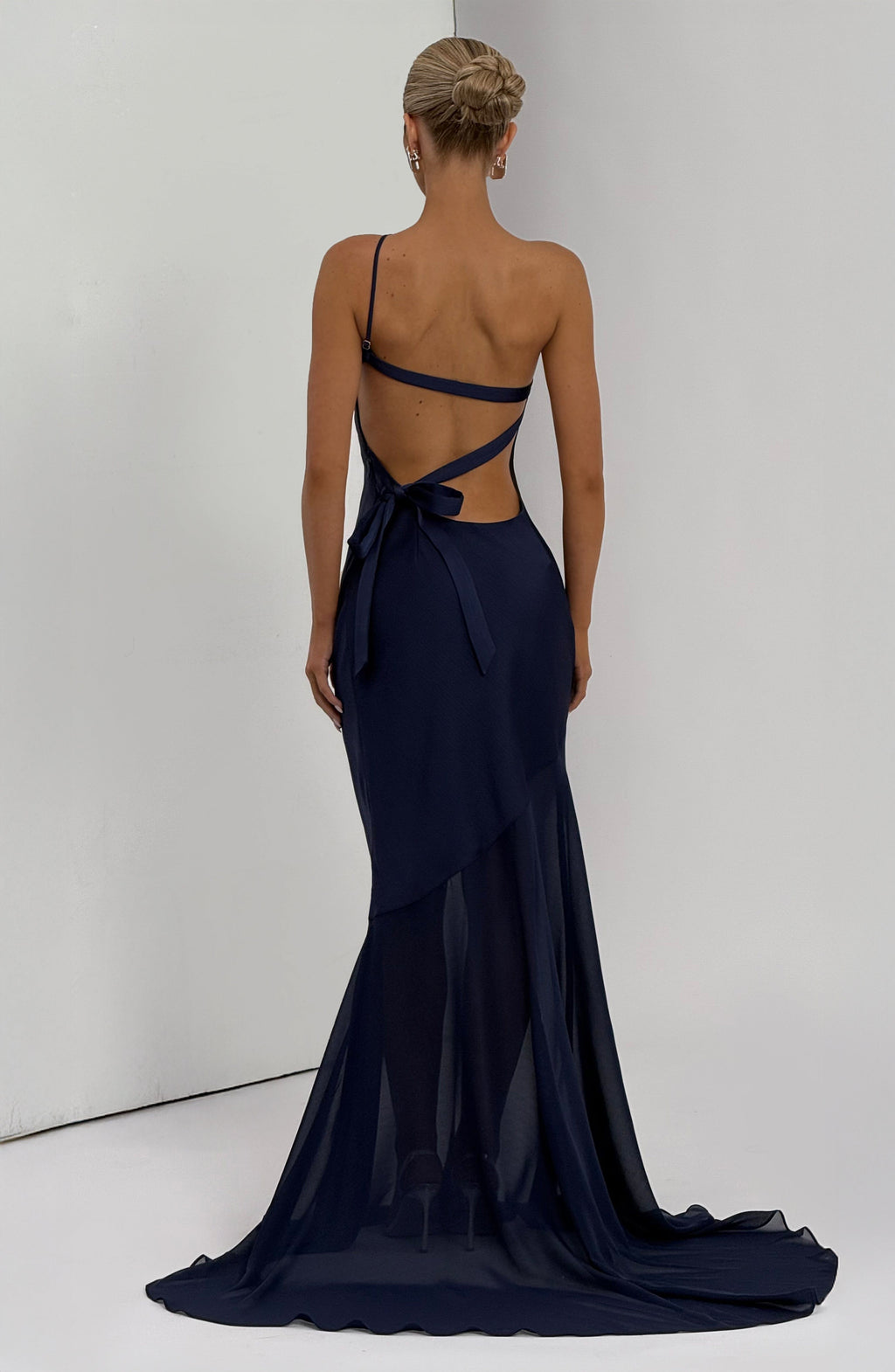 Fable Gown - Navy - Napalia