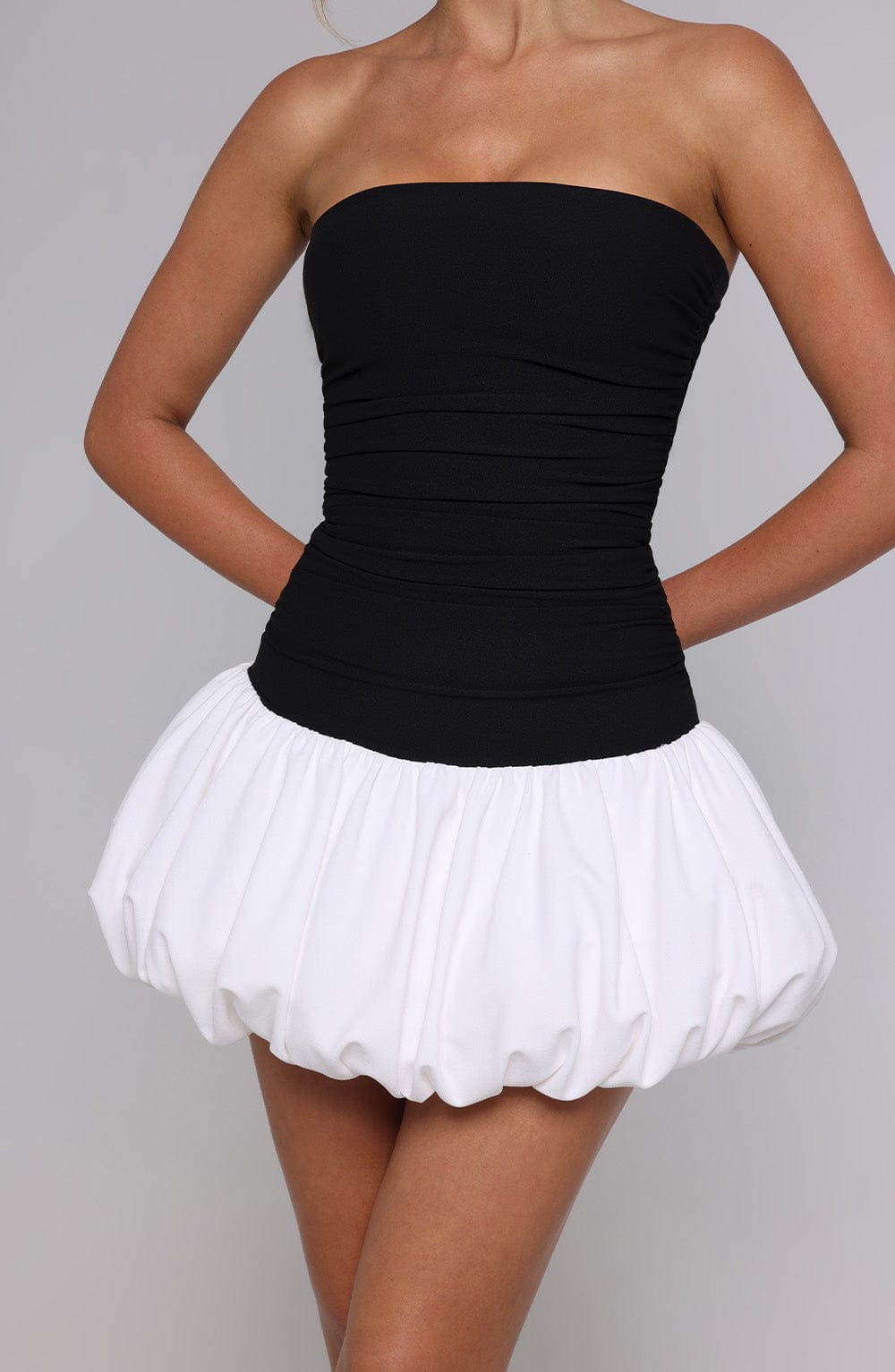 Gemma Mini Dress - Black/White - Napalia
