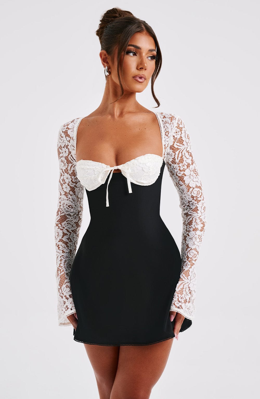 Jacinta Mini Dress - Black/White - Napalia
