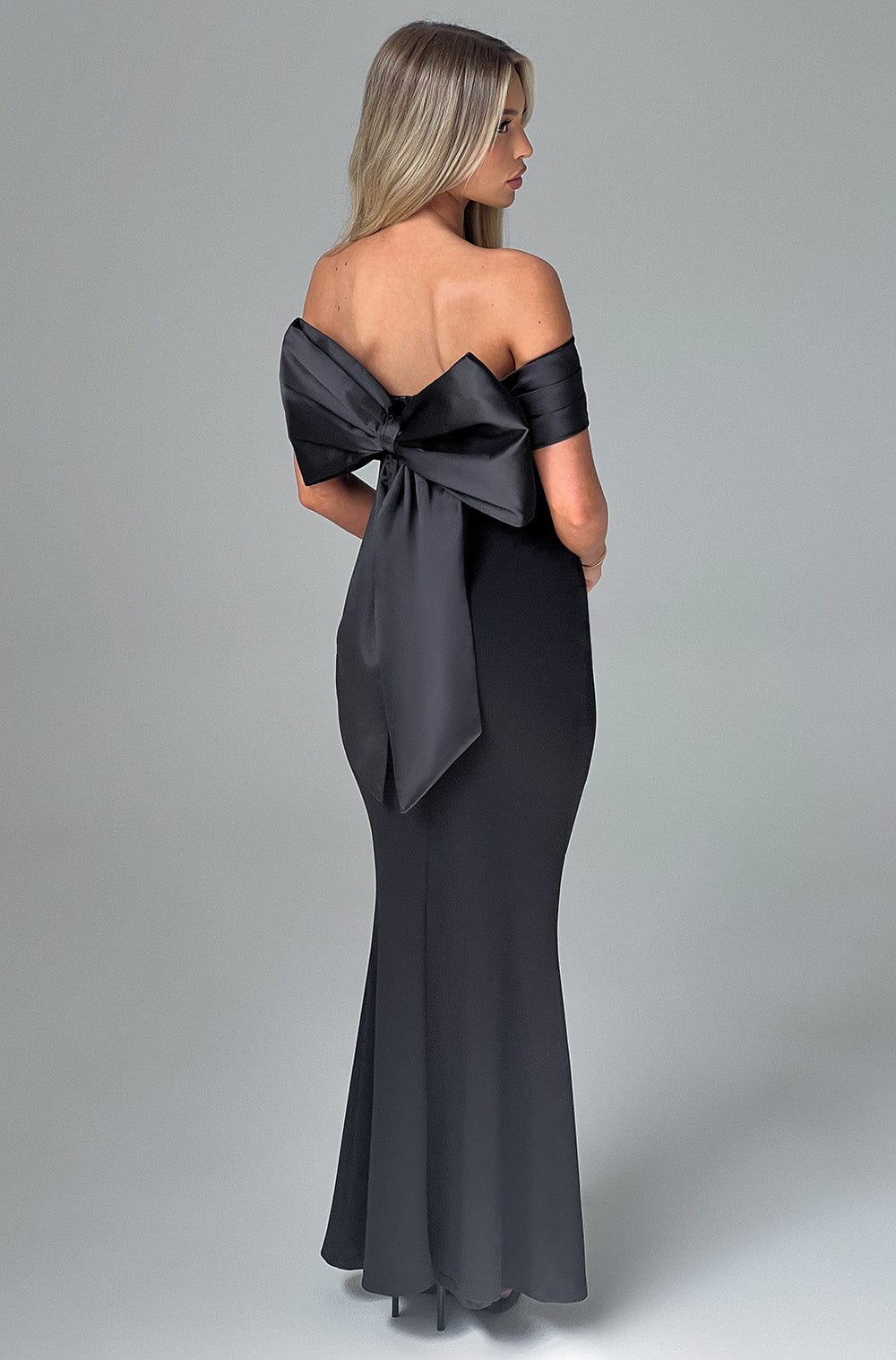 Joanna Maxi Dress - Black - Napalia