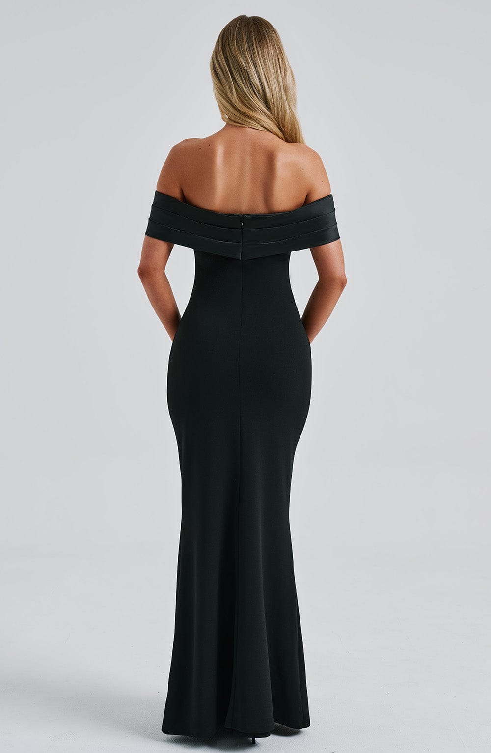 Joanna Maxi Dress - Black - Napalia