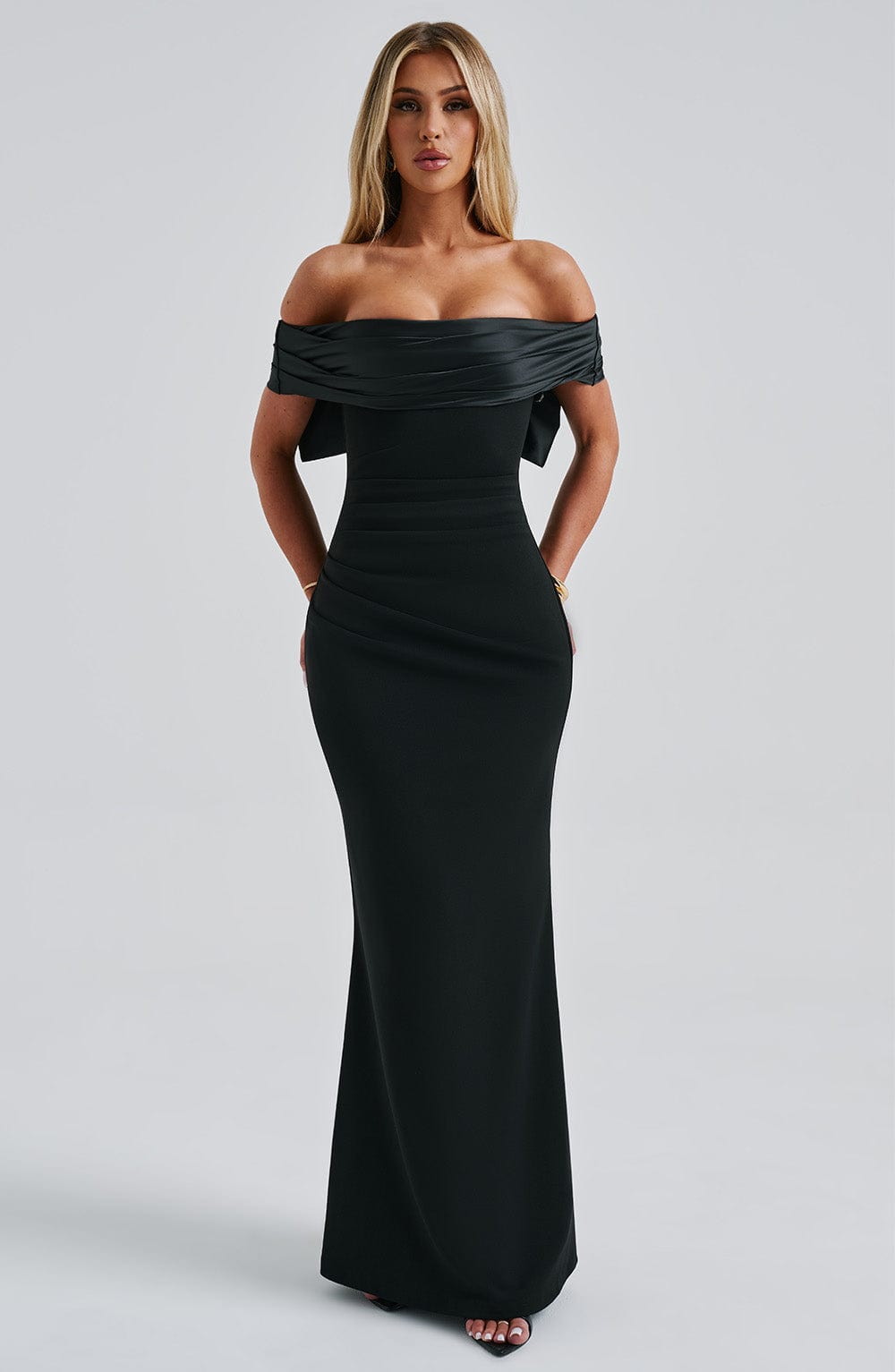 Joanna Maxi Dress - Black - Napalia