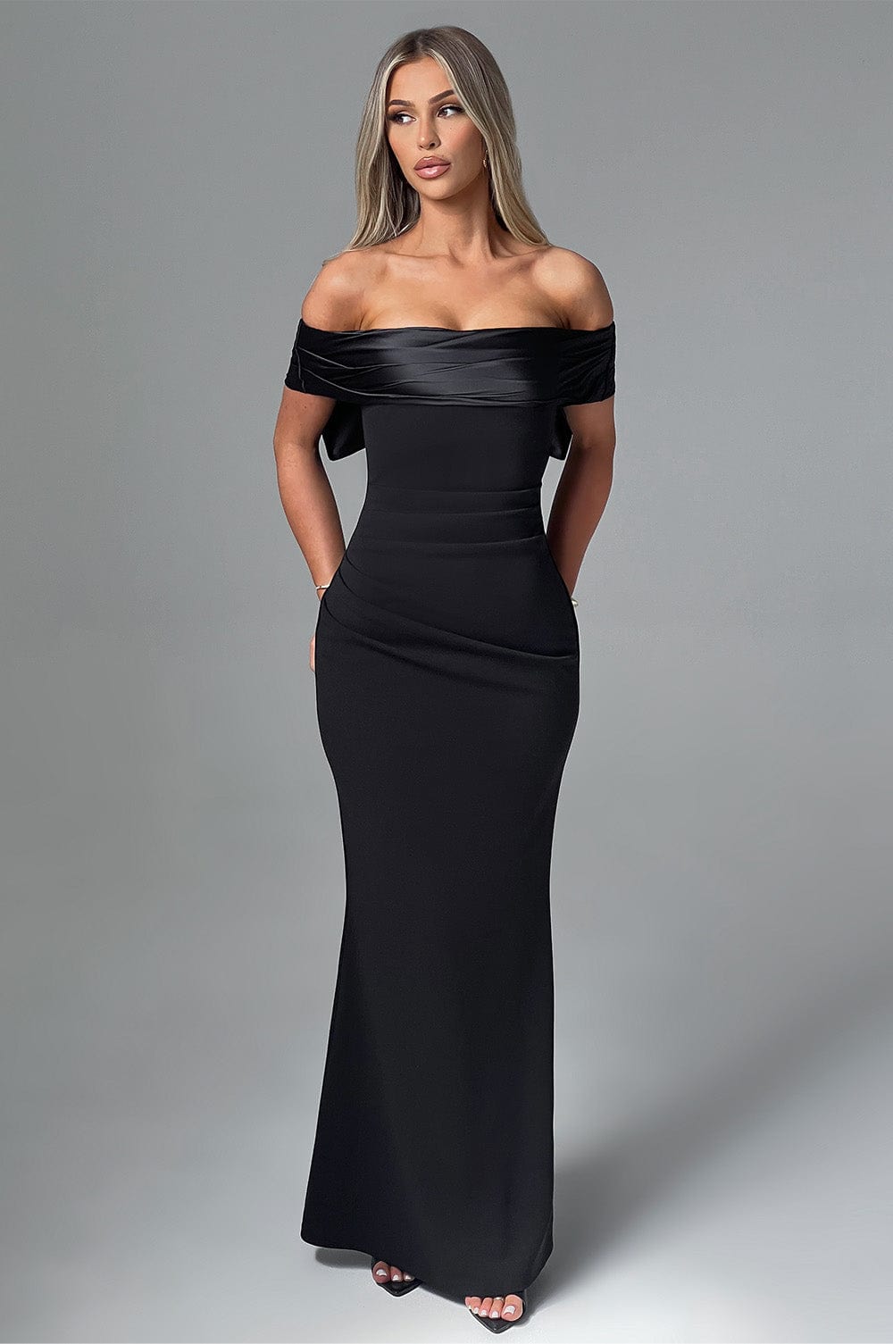 Joanna Maxi Dress - Black - Napalia