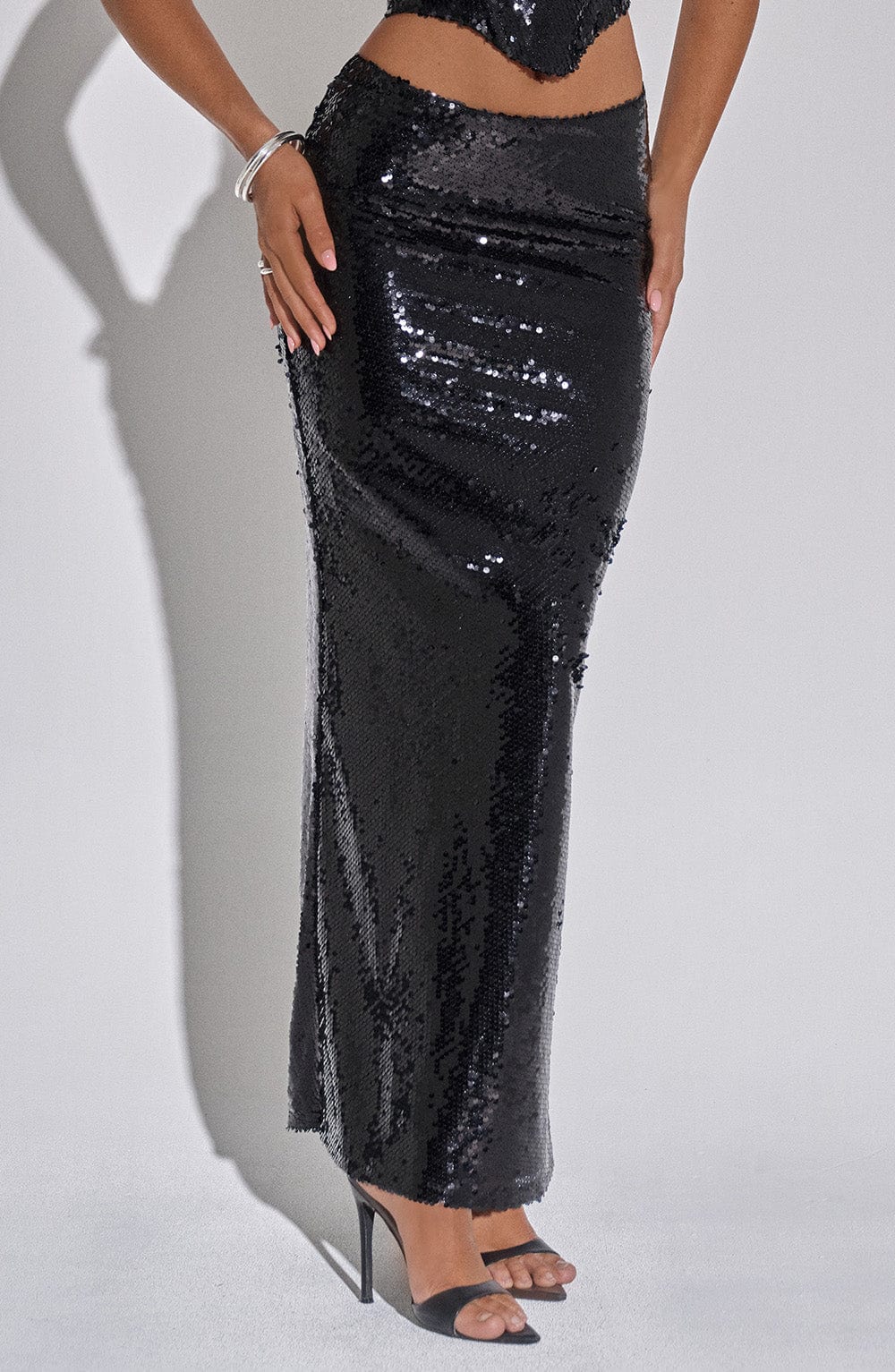 Larisa Maxi Skirt - Black - Napalia