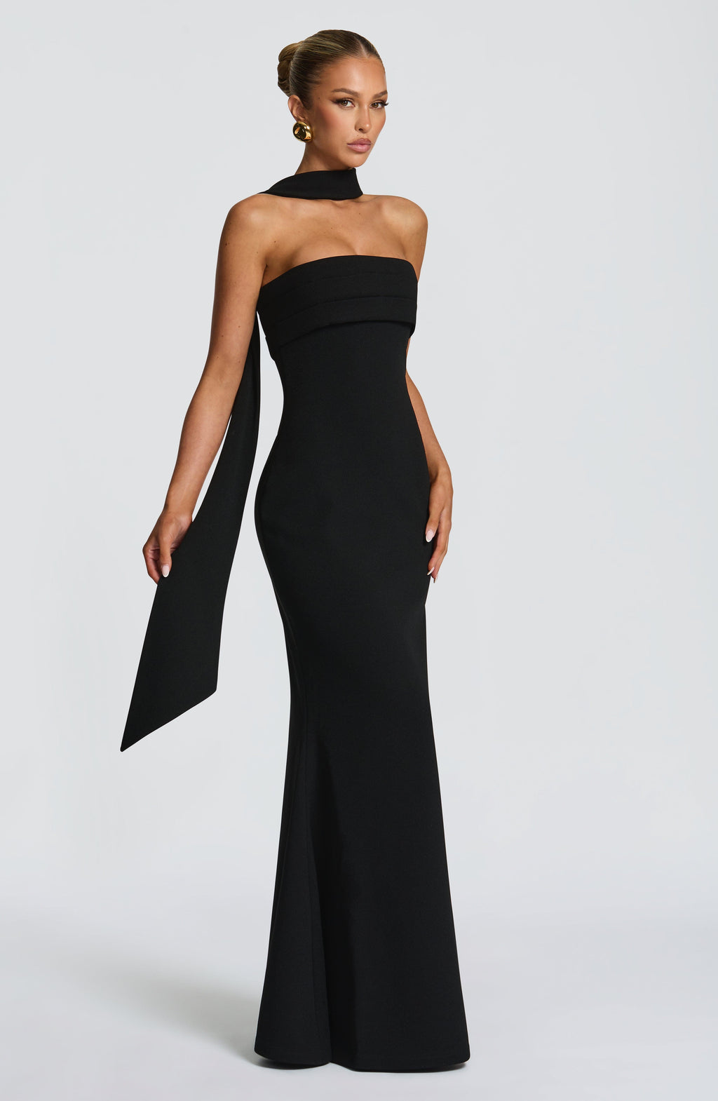Leura Maxi Dress - Black - Napalia