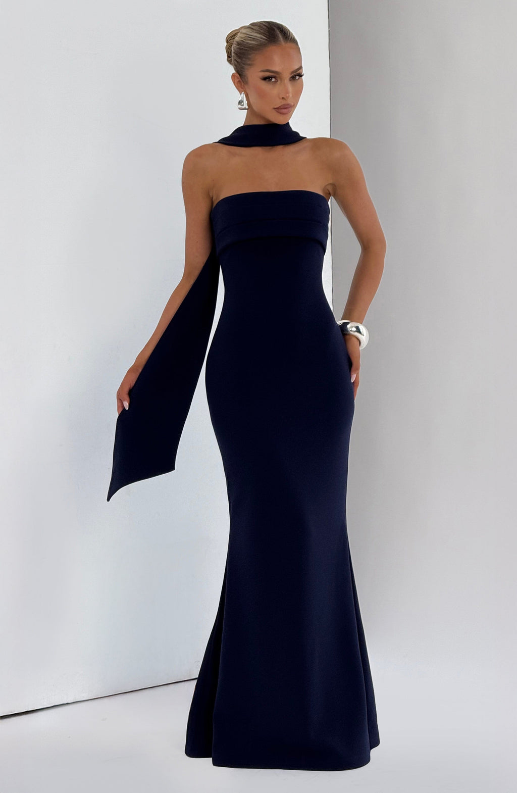Leura Maxi Dress - Navy - Napalia