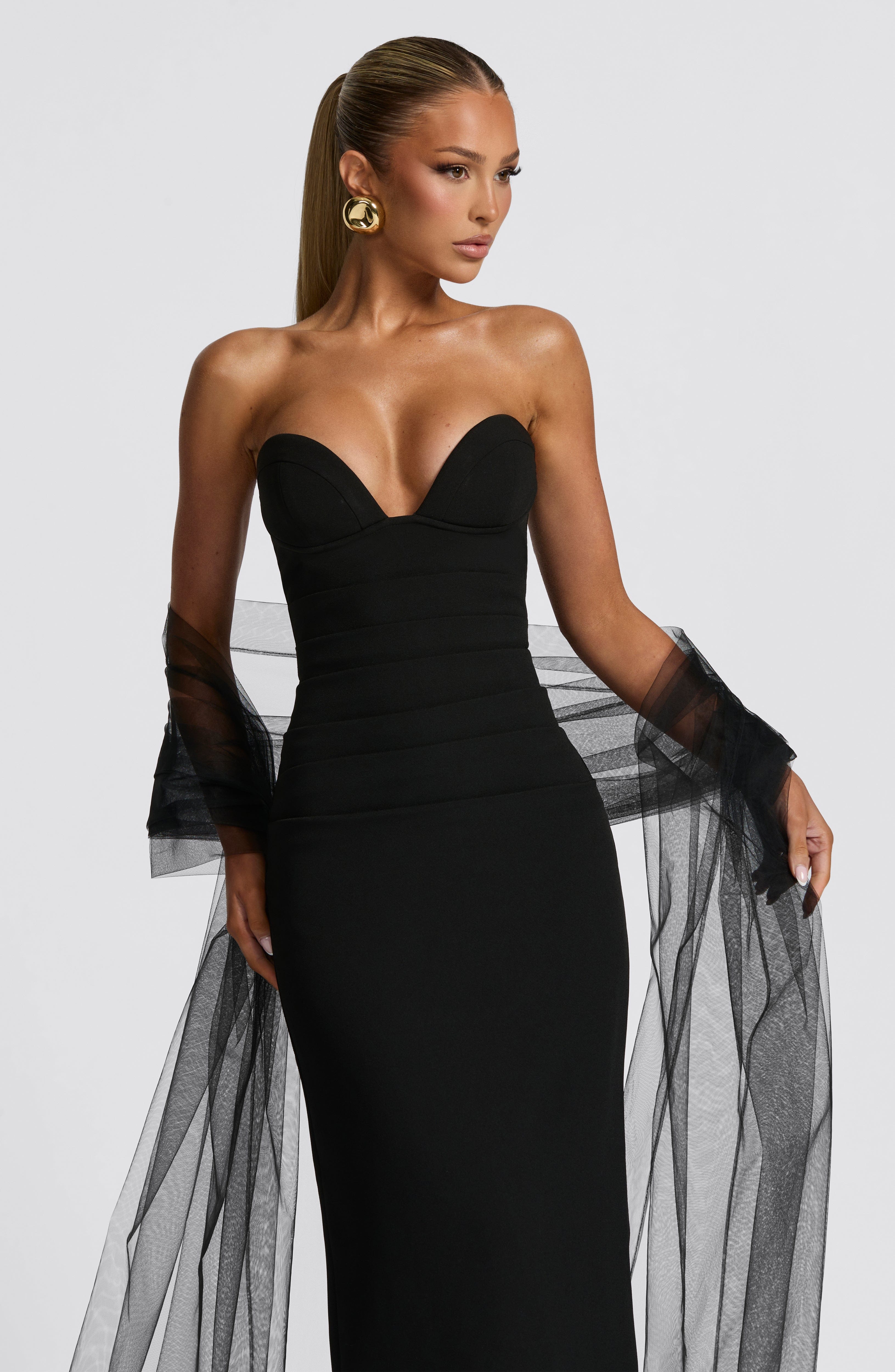 Lindsey Maxi Dress - Black - Napalia