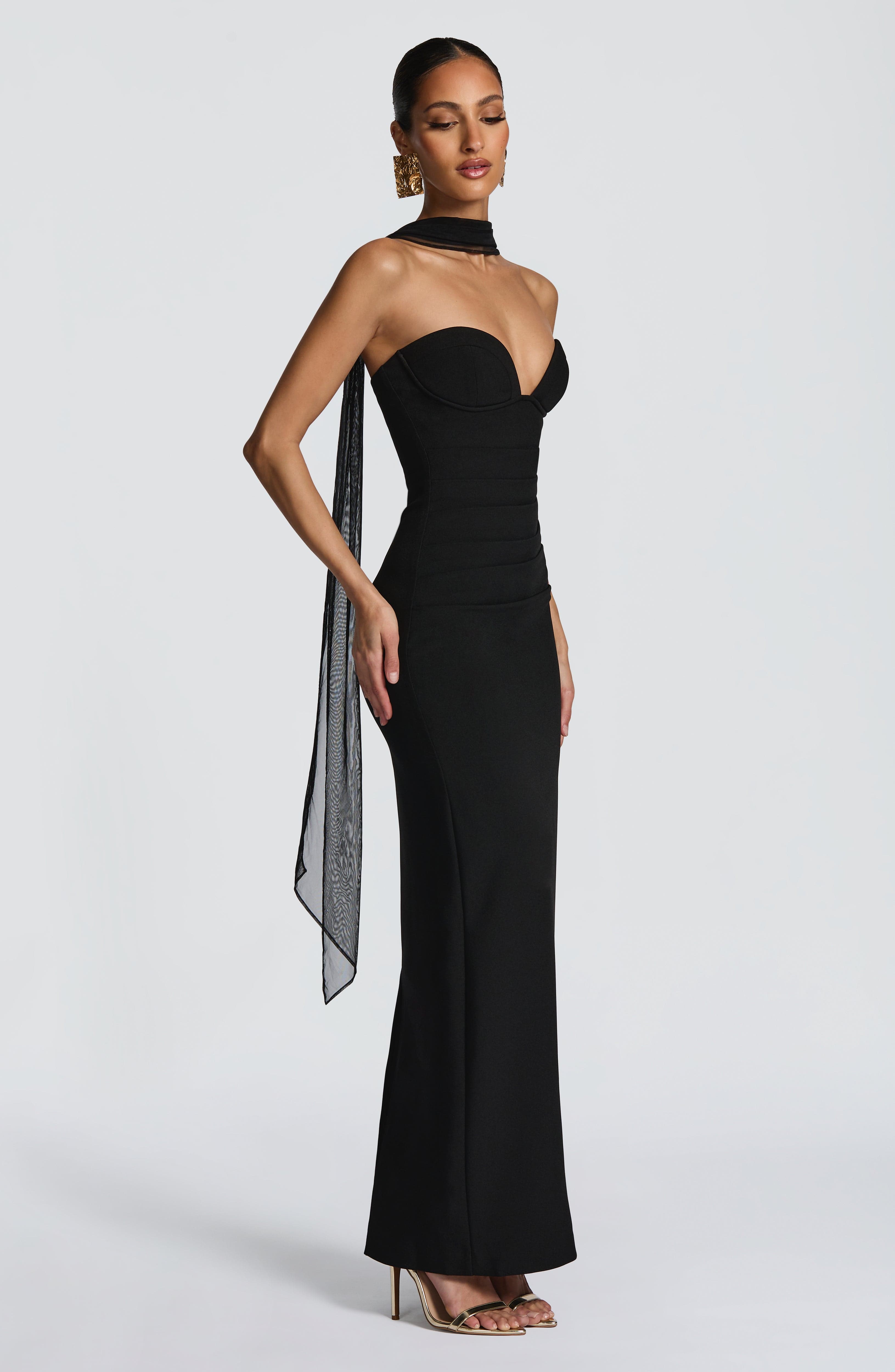 Lindsey Maxi Dress - Black - Napalia