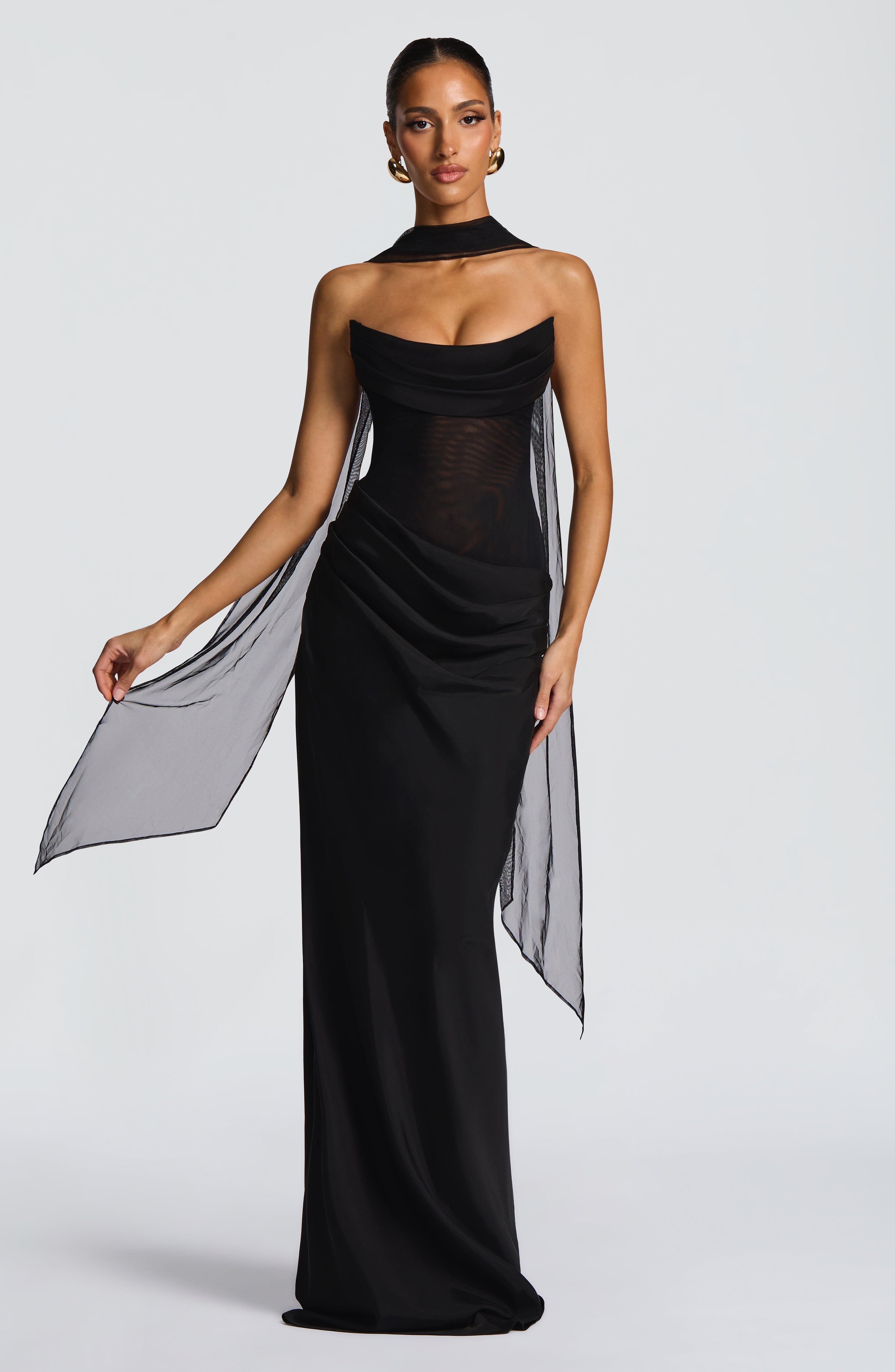 Liora Maxi Dress - Black - Napalia