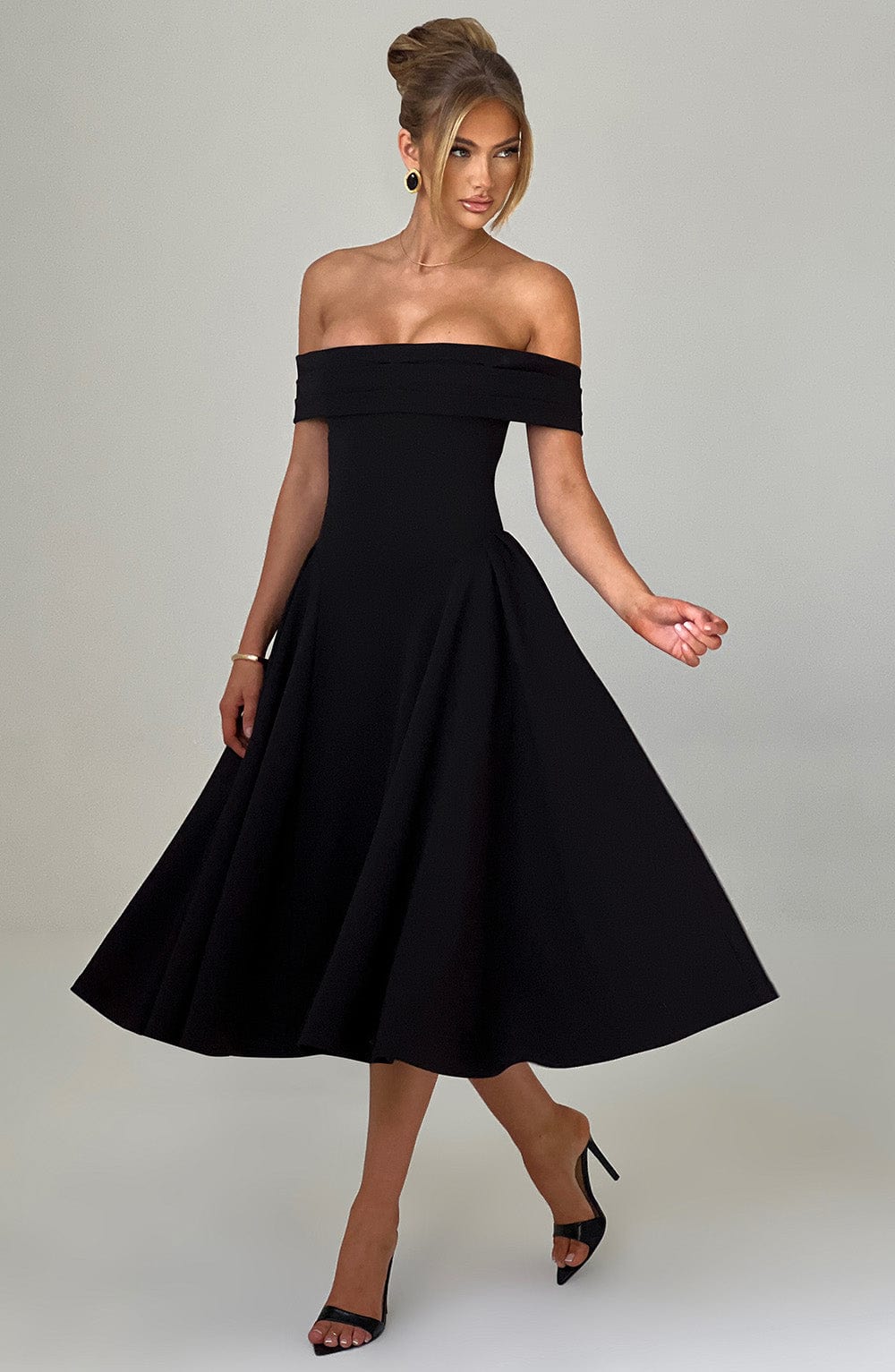 Miranda Midi Dress - Black - Napalia