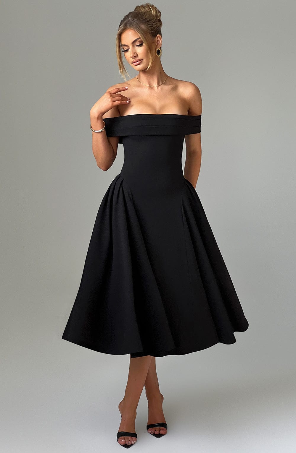 Miranda Midi Dress - Black - Napalia
