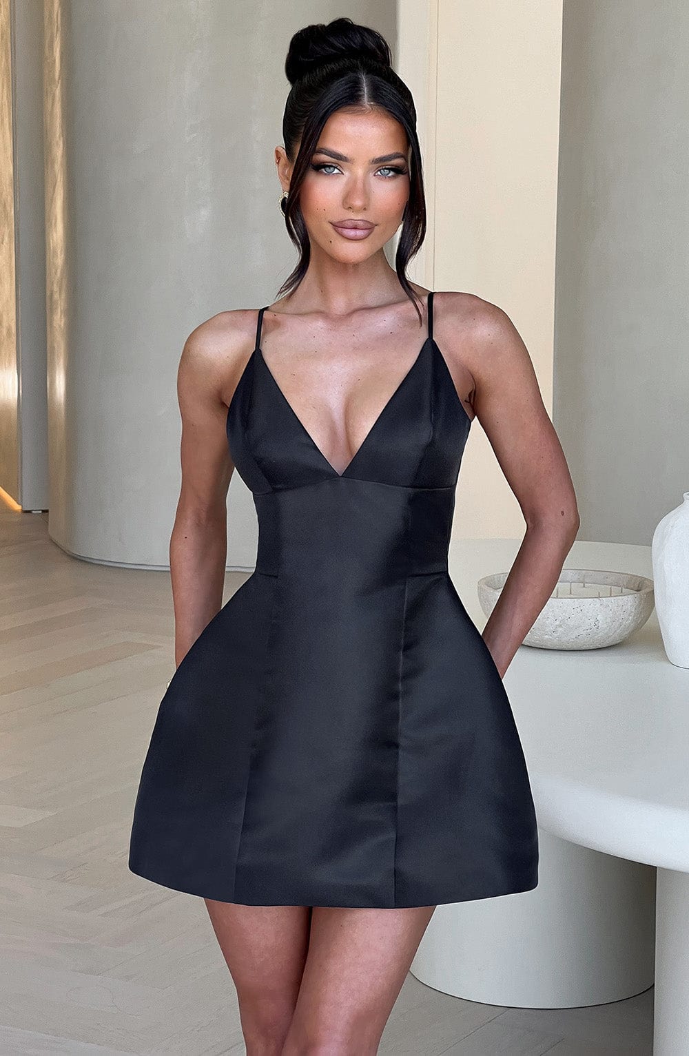 Nicole Mini Dress - Black - Napalia