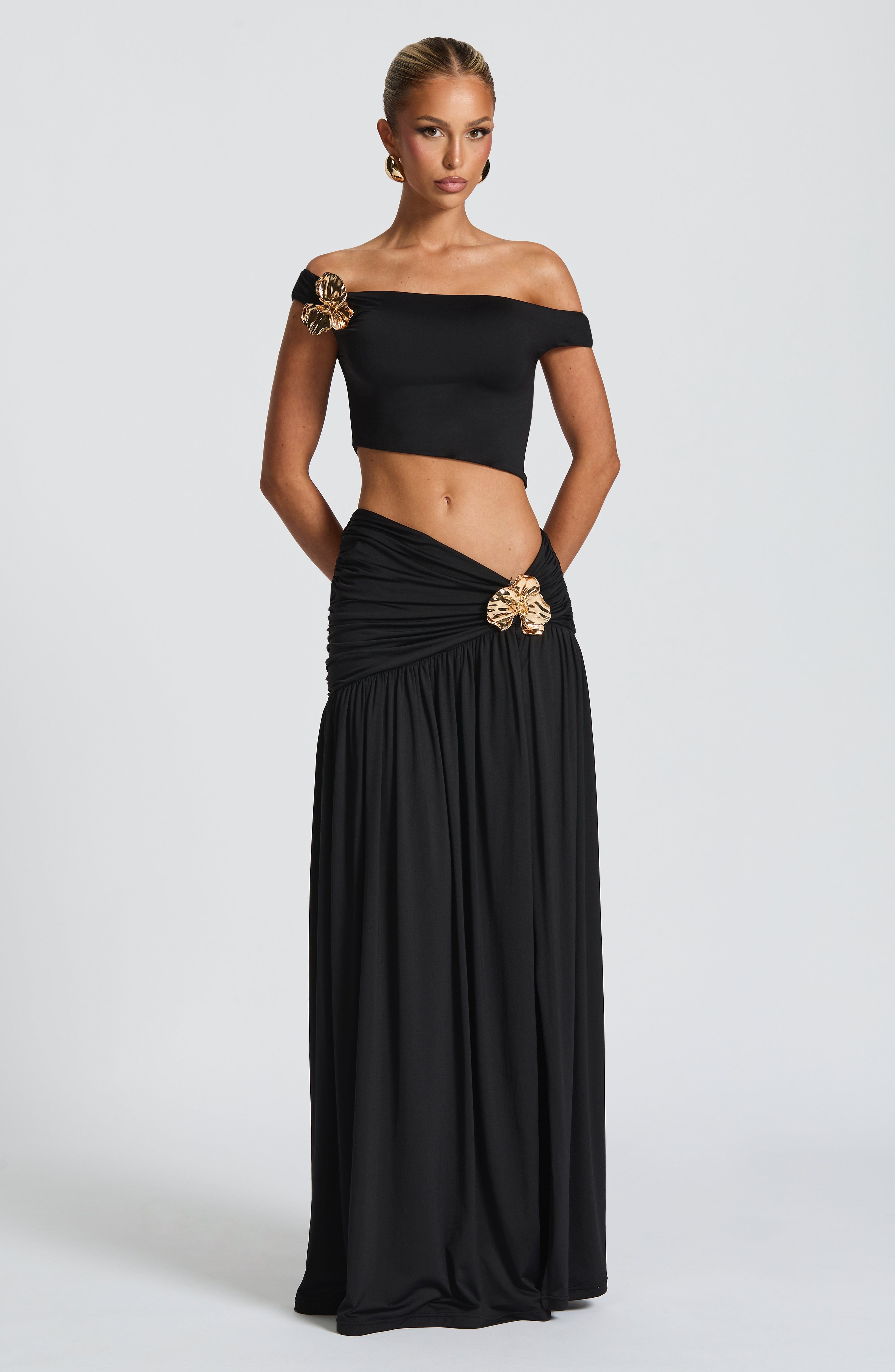 Saira Maxi Skirt - Black - Napalia