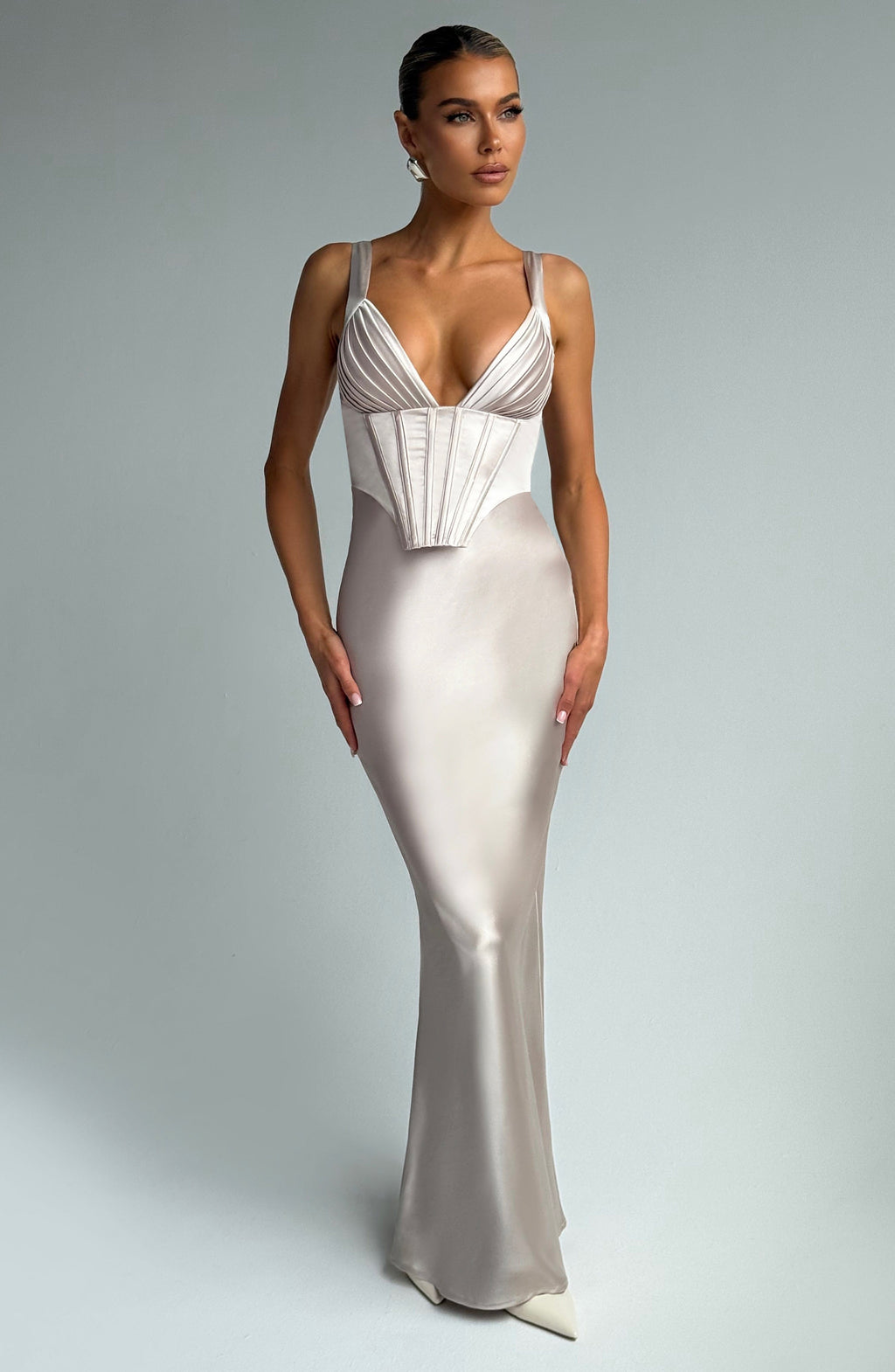 Shae Maxi Dress - Shell - Napalia