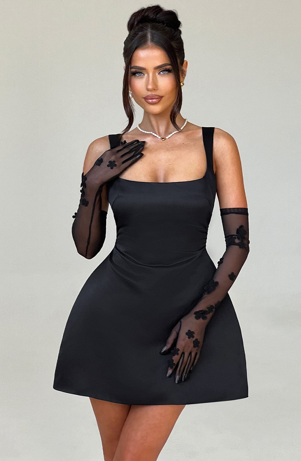 Sofie Mini Dress - Black - Napalia