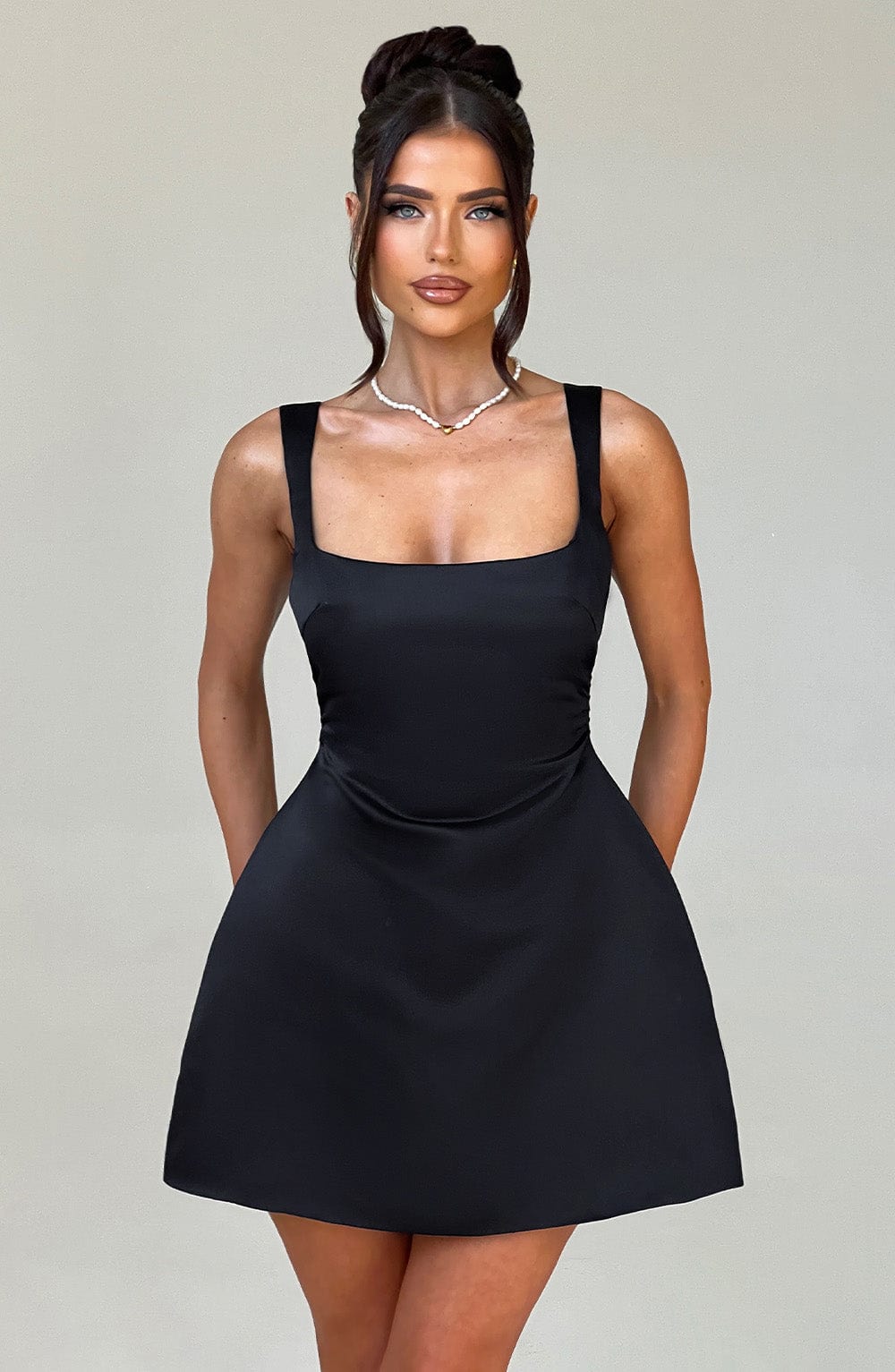 Sofie Mini Dress - Black - Napalia