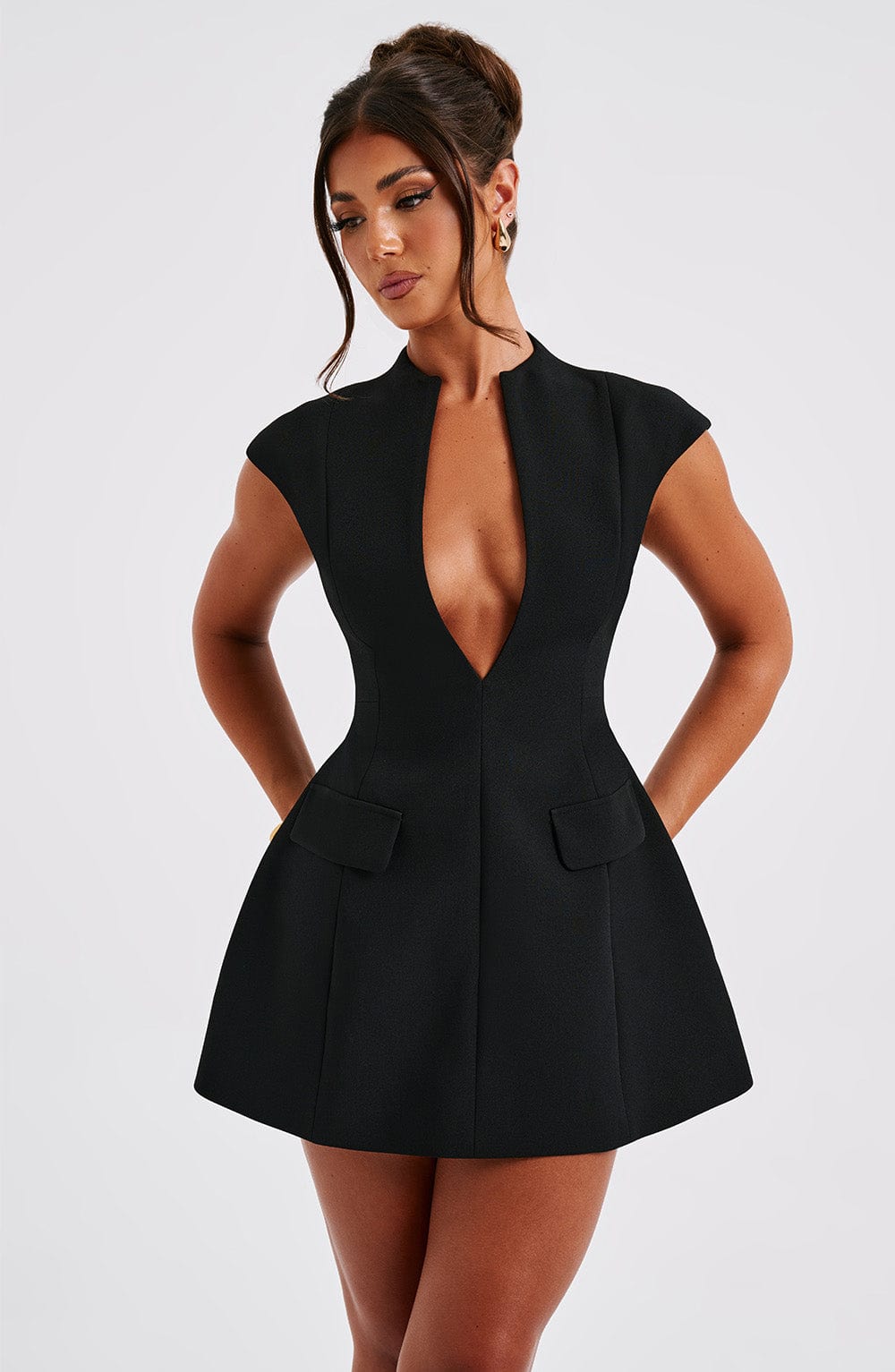 Suri Mini Dress - Black - Napalia
