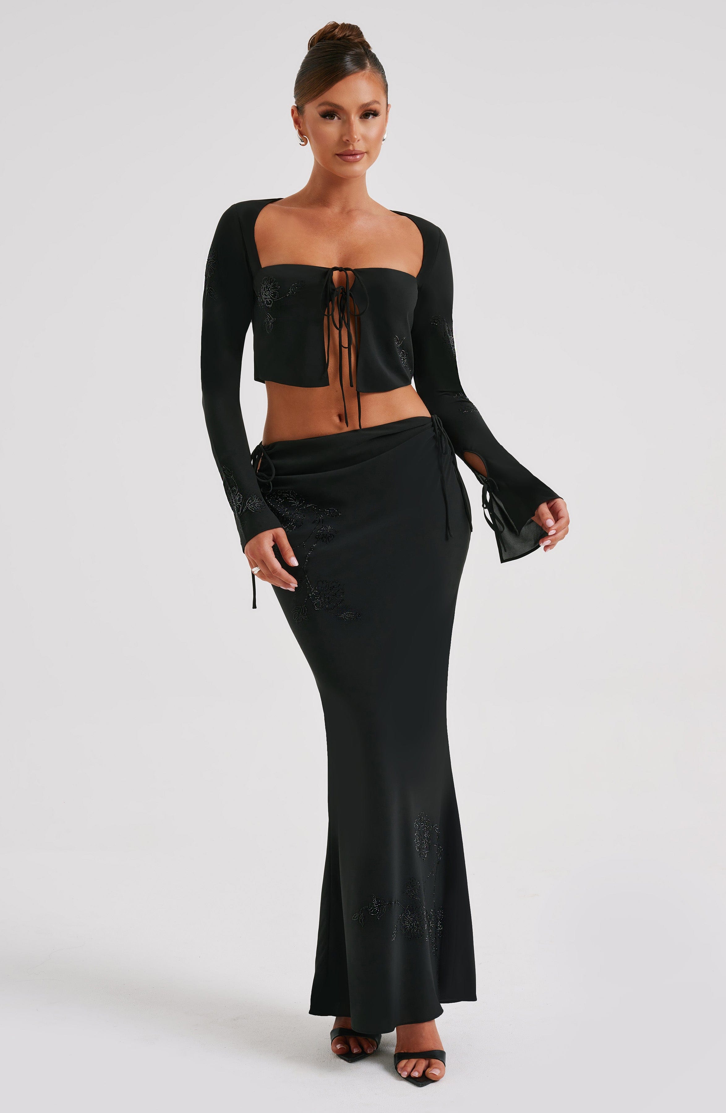Tana Maxi Skirt - Black - Napalia