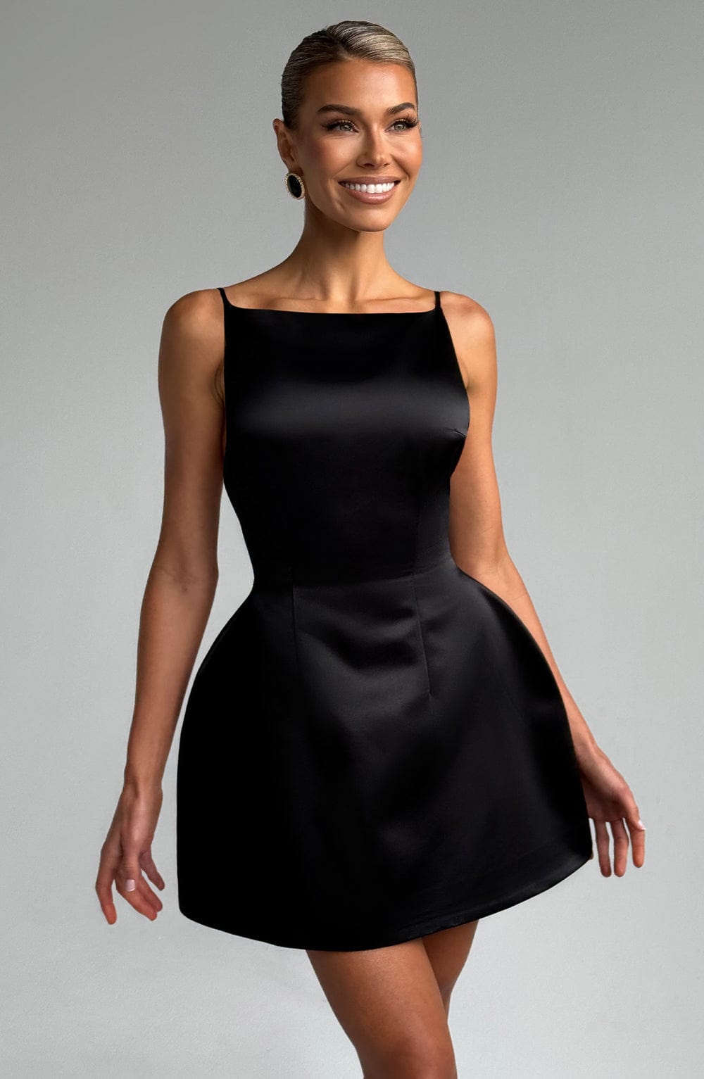 Tate Mini Dress - Black - Napalia