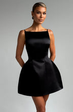 Tate Mini Dress - Black - Napalia