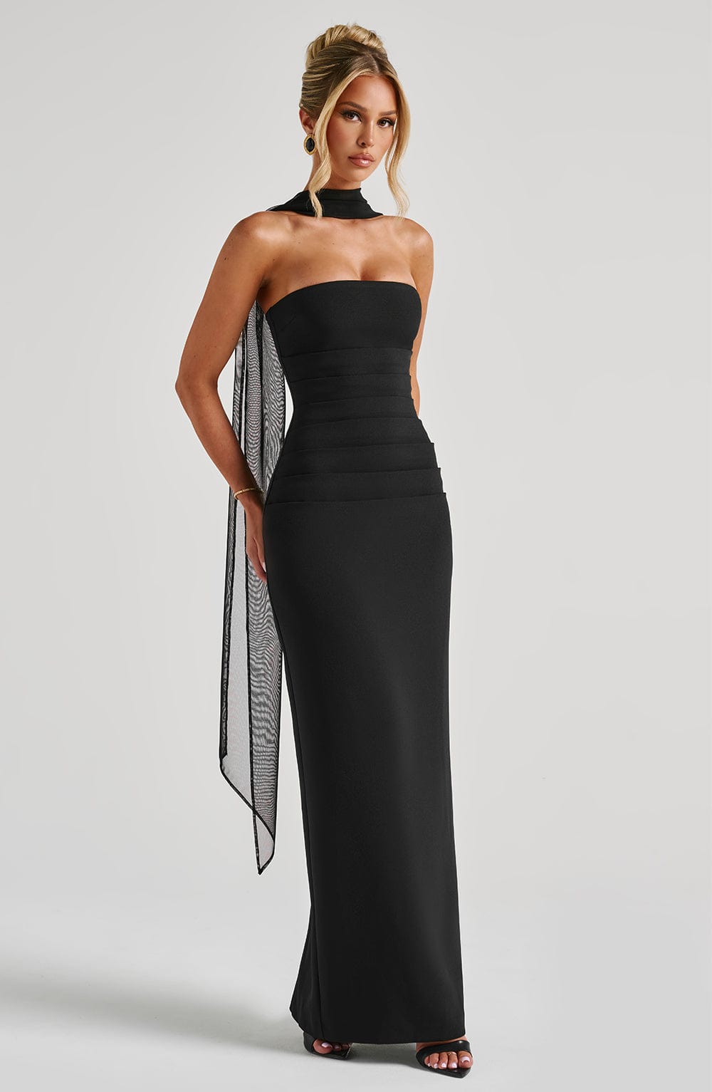 Yulia Maxi Dress - Black - Napalia