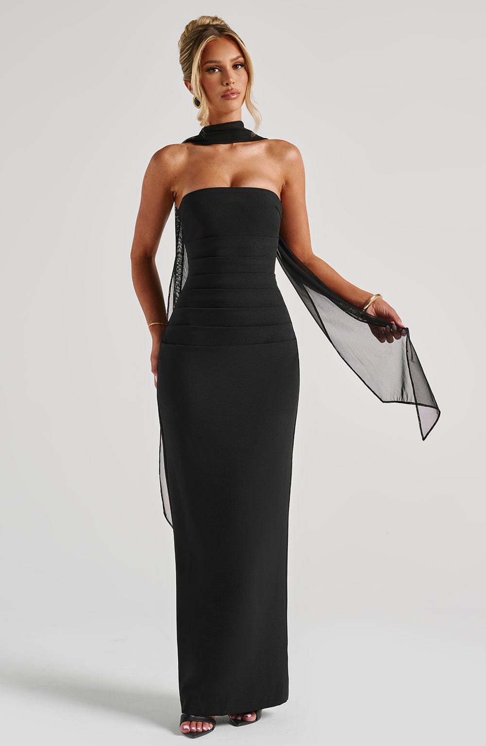 Yulia Maxi Dress - Black - Napalia